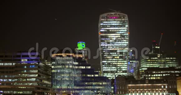 伦敦夜景的天际线视频的预览图