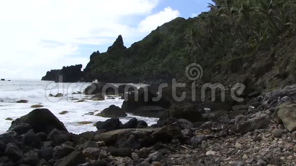 皮特凯恩岛岩石海岸视频的预览图