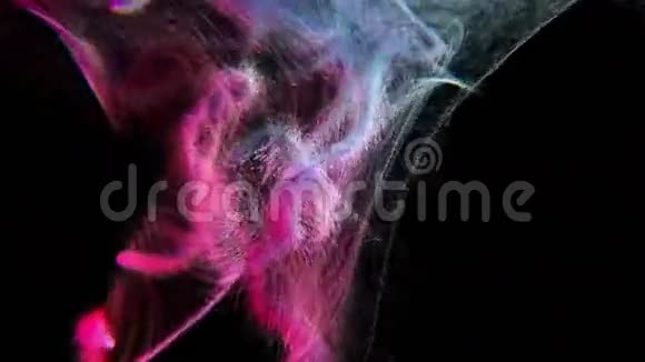 蓝色和紫丁香颗粒在黑暗空间中的运动3D循环视频的预览图