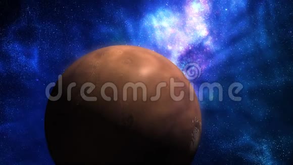火星在满是星星和尘埃的天空中旋转视频的预览图