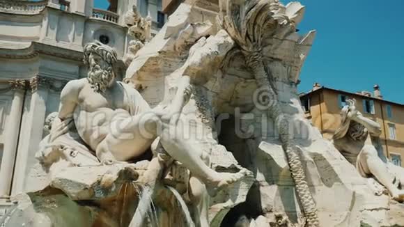 斯塔迪加姆射击意大利罗马纳沃纳广场的四河喷泉视频的预览图