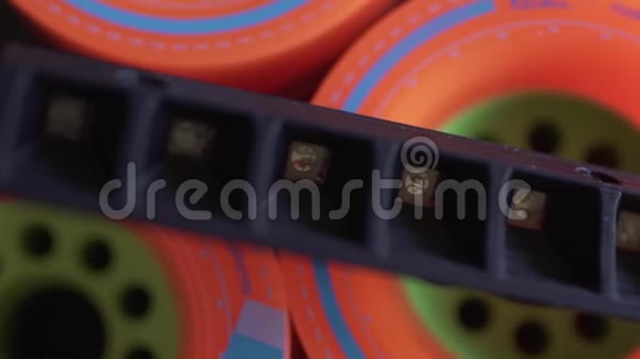 板和LED灯的长板轮组装滑板运动滑板极限滑板滑车视频的预览图