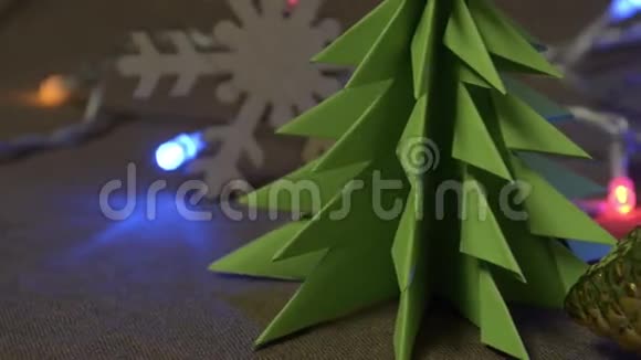 充满活力新年装饰品圣诞玩具和物品视频的预览图