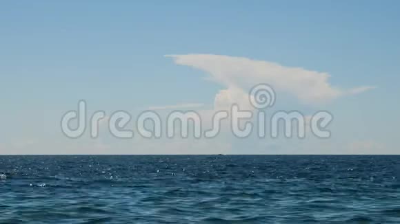 暴风雨后亚得里亚海的地平线视频的预览图