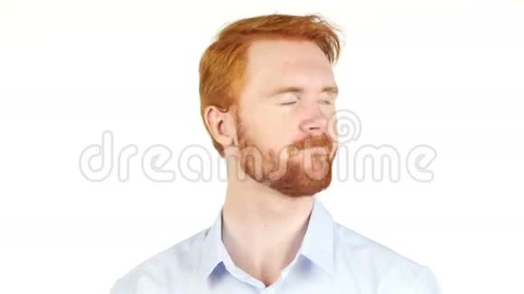 愤怒的红头发商人的肖像不同意概念视频的预览图