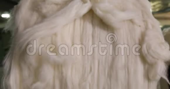 纺织厂的棉卷视频的预览图