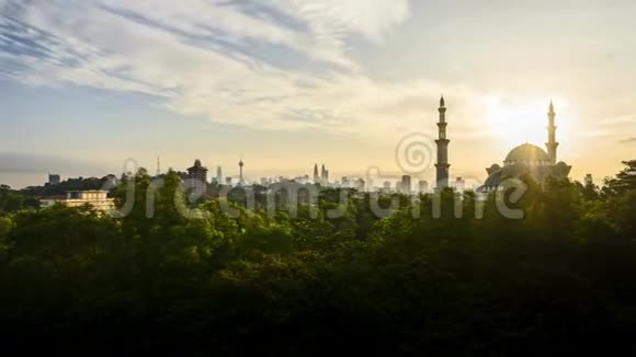 吉隆坡剪影清真寺日落视频的预览图