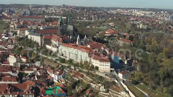 布拉格无人驾驶飞机布拉格城堡视频的预览图