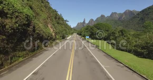 很棒的直路只有一条路奇异山脉奇妙山脉视频的预览图