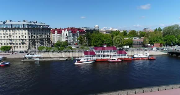 俄罗斯圣彼得堡2017年6月4日米廷斯卡亚堤和克隆维克斯基海峡的景观视频的预览图