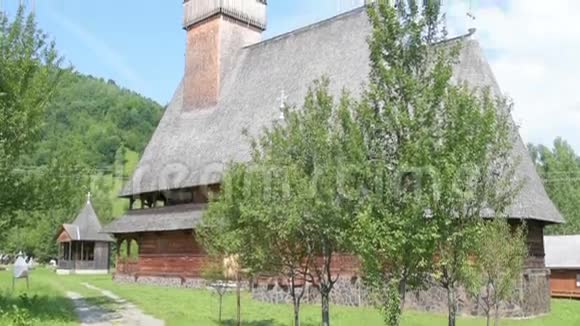 罗马尼亚艾乌德的木制教堂视频的预览图