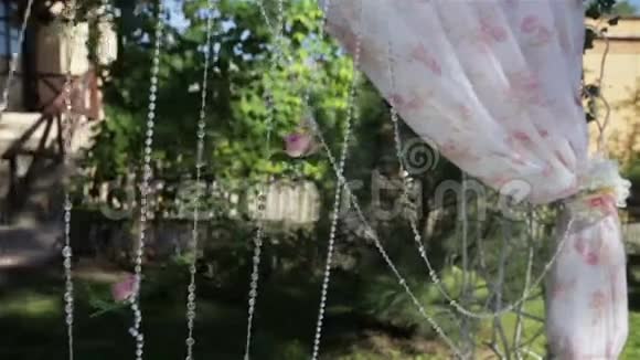 婚礼拱门现场仪式视频的预览图