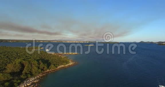 克罗地亚情人岛加列斯尼亚克空中观景岛视频的预览图
