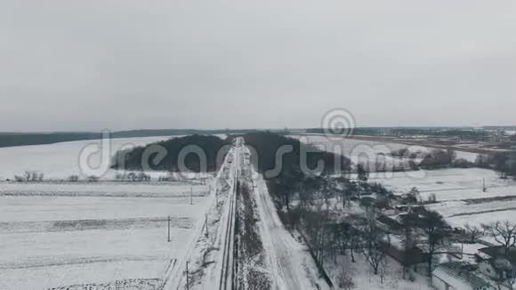 冬季空中铁路全景视频的预览图