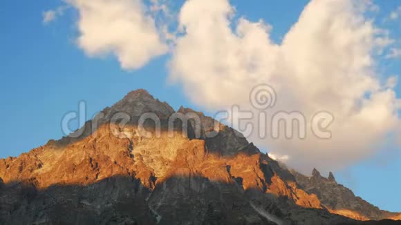 时间推移山太阳山视频的预览图