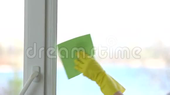 交手套清洗窗视频的预览图