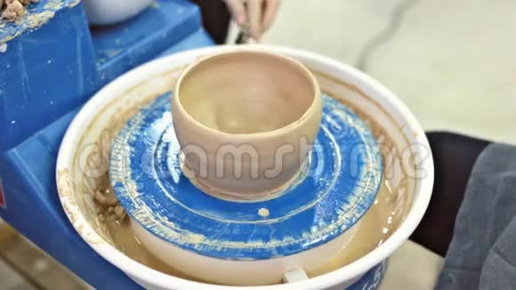 教育陶器做碗第9部分视频的预览图