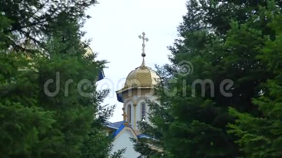 东正教教堂天主教教堂顶着蓝天顶着天空视频的预览图