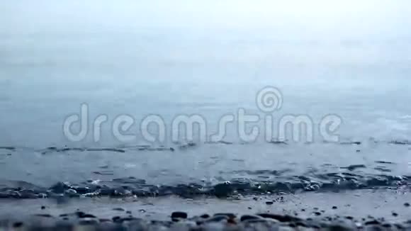 破碎的飞溅冲浪波视频的预览图