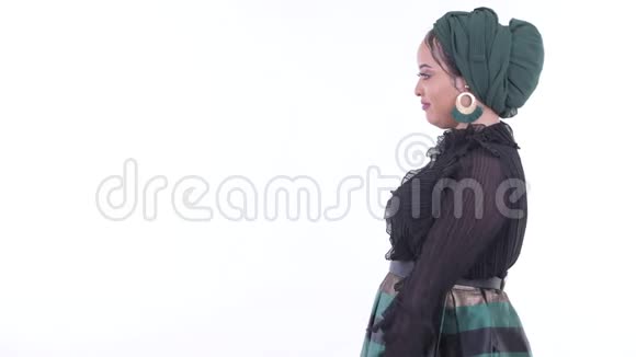 幸福年轻的非洲穆斯林妇女思想概况视频的预览图
