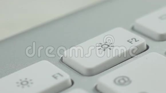 带有功能和打字的键盘按钮的宏视频按下太阳按钮视频的预览图