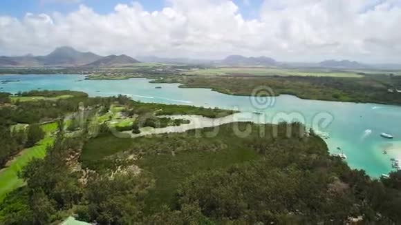 空中观景休闲岛视频的预览图