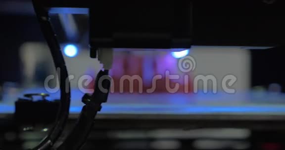 建模过程中3D打印机视频的预览图
