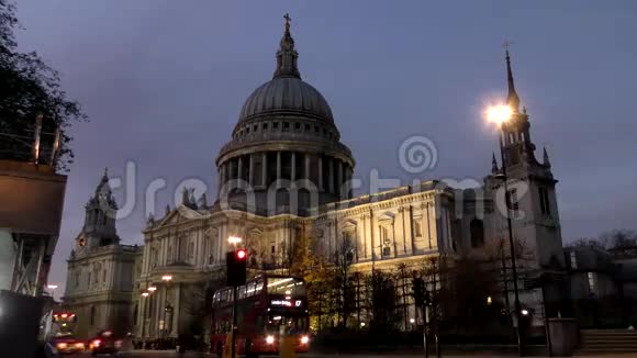 时光流逝伦敦之夜圣保罗大教堂视频的预览图