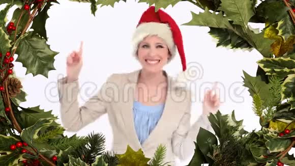 有霍莉的圣诞女商人视频的预览图