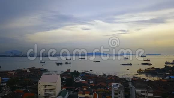 马来西亚槟城港日落空中景观视频的预览图