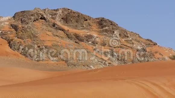 沙漠景观迪拜视频的预览图