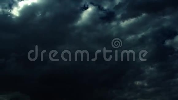 暗夜风暴的时间推移云视频的预览图