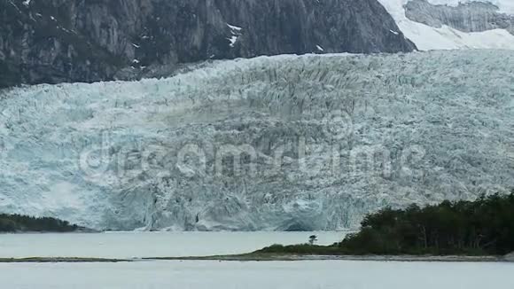帕塔哥尼亚的全景冰川视频的预览图