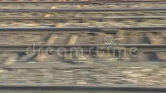 许多铁路轨道看速度抽象视频的预览图