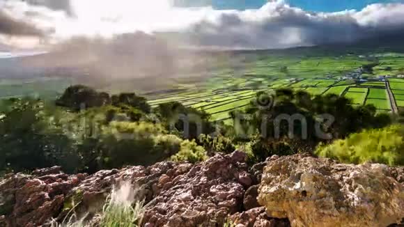 Terceira农业全景时间流逝乌云密布视频的预览图