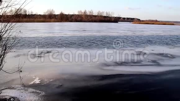 深河三月冰漂前夕视频的预览图