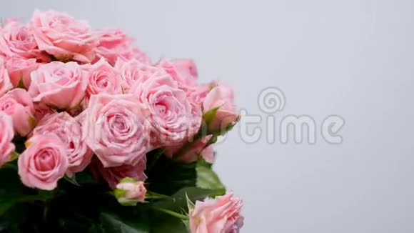 特写花花束旋转花组成由玫瑰组成神圣的美视频的预览图