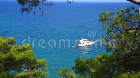 从山上到地中海的菲塞利斯与游艇古莱西亚之城土耳其视频的预览图