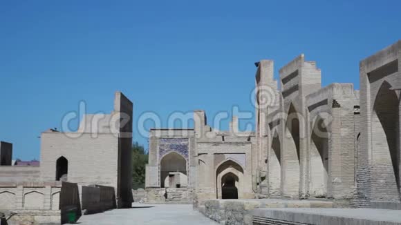 Bukhara乌兹别克斯坦JorBakr墓地位于Bukhara郊区Cumitang定居点视频的预览图