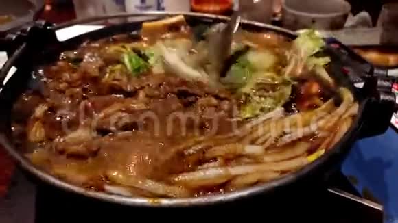 日本蔬菜火锅视频的预览图