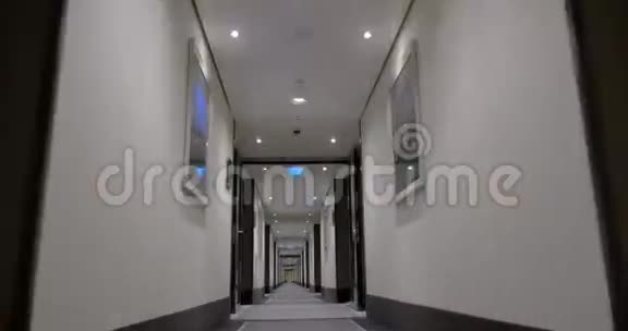 酒店通道时间推移视频的预览图