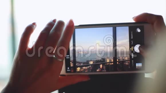 游客拍摄槟城天际线景观1920x1080视频的预览图