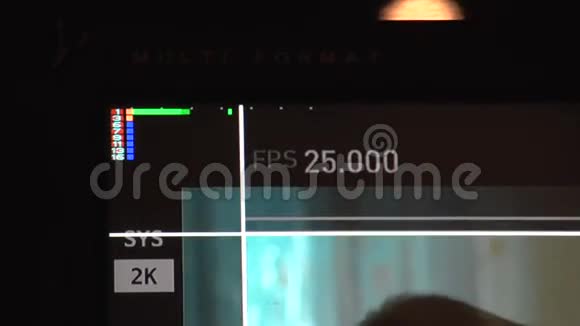 细节屏幕与指标2视频的预览图