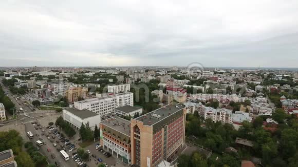 从基洛夫市的摩天大楼上看到视频的预览图