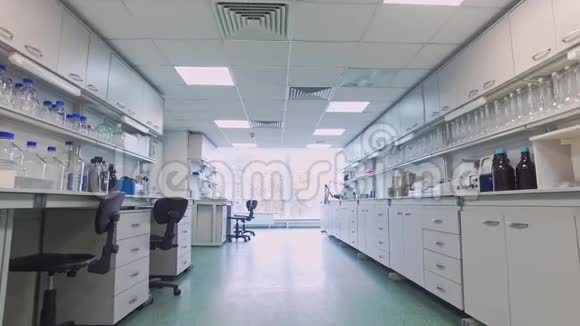 科学实验室空的科学实验室室内科学实验室视频的预览图