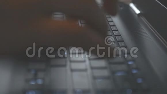 键盘输入关闭慢镜头视频的预览图