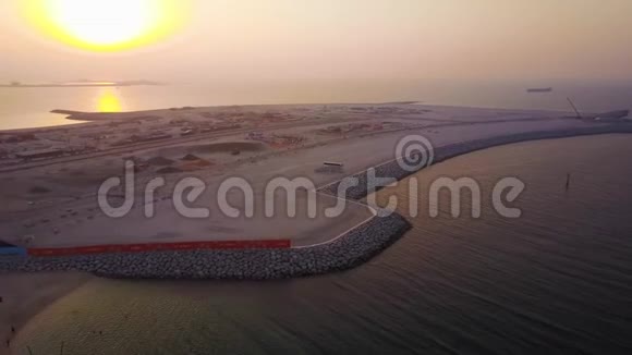 迪拜朱美拉海滩航空迪拜美丽的海滨景观视频的预览图