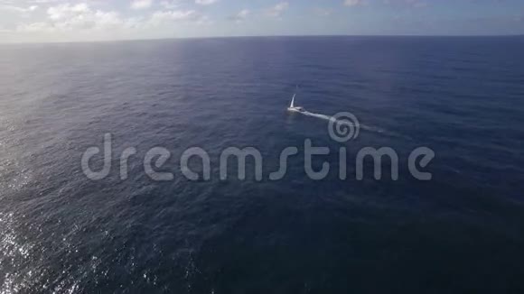 毛里求斯岛空海蓝水逆天的白色的鸟瞰图视频的预览图