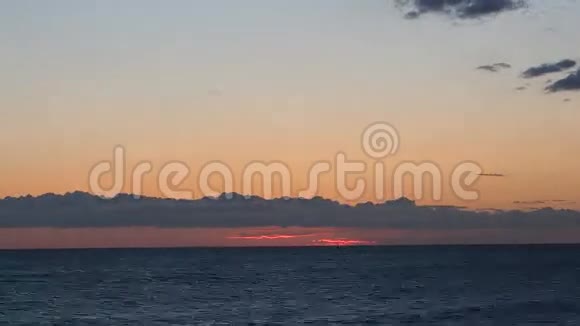 日出黎明时光流逝大海视频的预览图