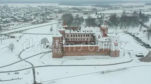 米尔城堡综合体视频的预览图